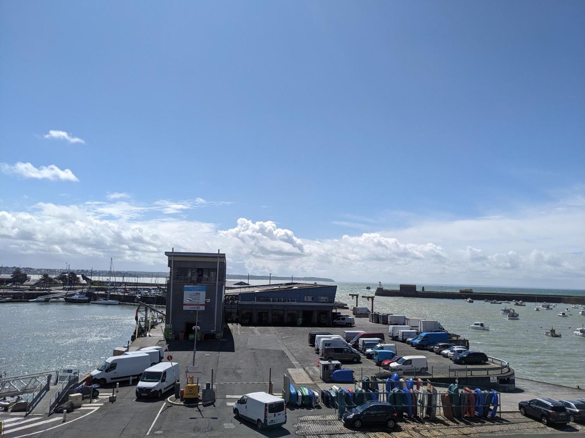 La Vigie Sur Le Port Granville Exterior foto